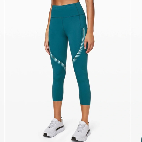 Lululemon Women Capri Leggings Green 4 Athletic Athleisure Activewear Yoga Gym - Picture 2 of 9